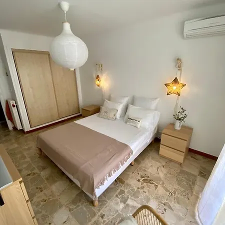 Appartement 3 Pieces Au Coeur D Antibes